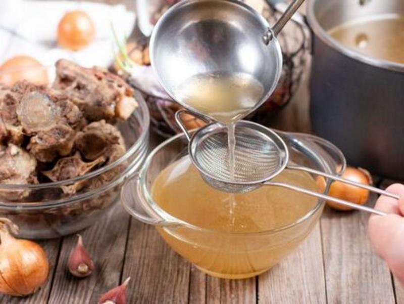 Забравете за ботокса, тази напитка заличава бръчките като гумичка: Нашите баби са я приготвяли в тенджера, ето как