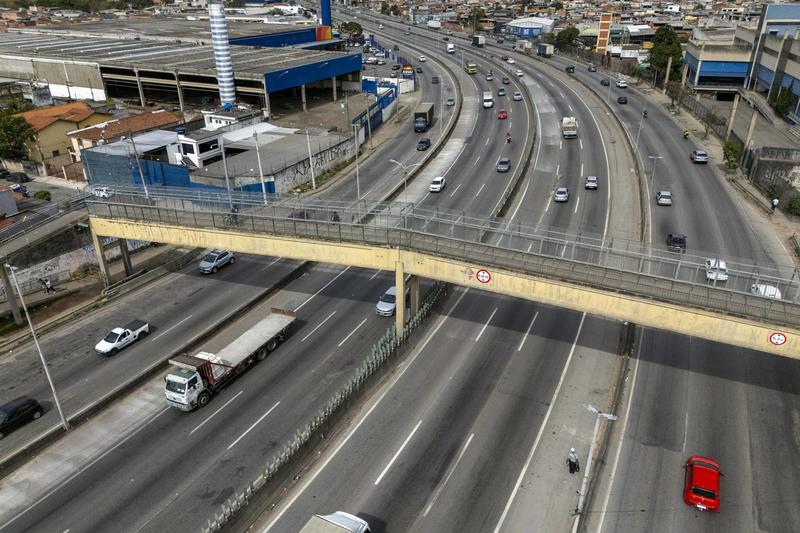 Caixa-preta automotiva pode reduzir preço do seguro, mas esbarra em custos e legislação