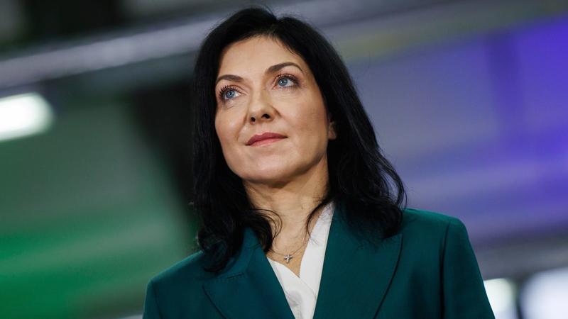 Reiches Weihnachtsgeschenk für Demokratiefeinde