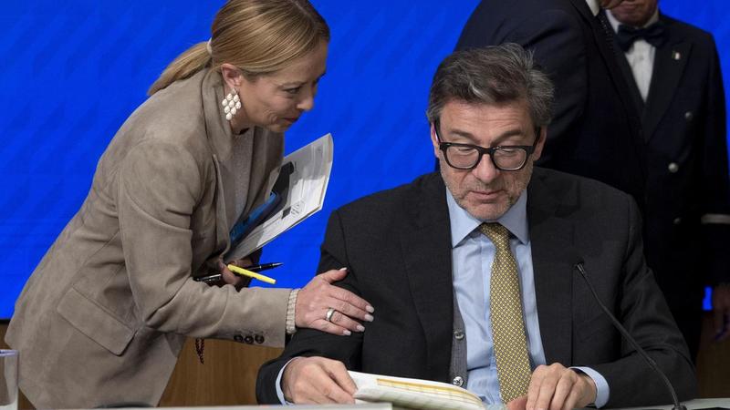 Guida alle pensioni per neoassunti, cosa cambia davvero fra Tfr e Fondi: gli 8 punti critici