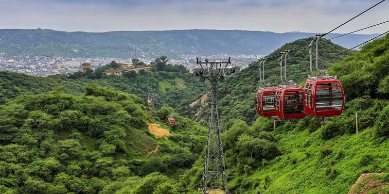 Protests Erupt Over Aravallis, Opposition Parties Lend Support, But Union Env Minister Claims Hill Range Is ‘Safe’