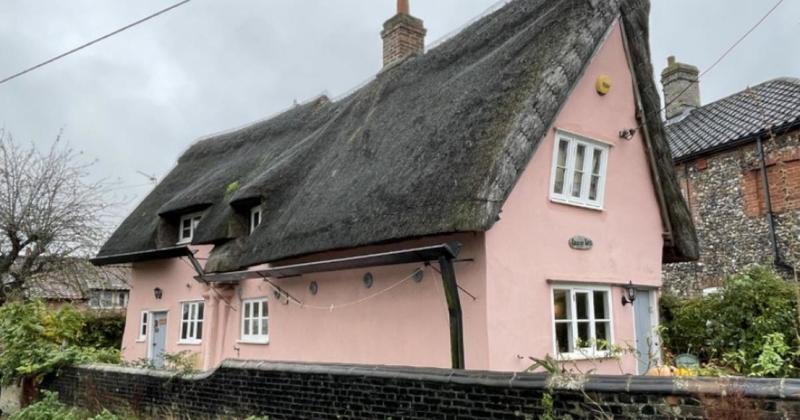 Cottage in picturesque Norfolk village going under the hammer for £100K