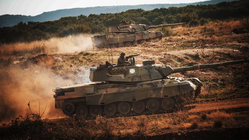 Εμπλοκή στον πόλεμο κάτω από ξένες σημαίες