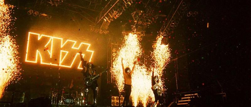 BENJAMIN ROBERTS: Never Giving Up: The Kennedy Center Honors And American Identity