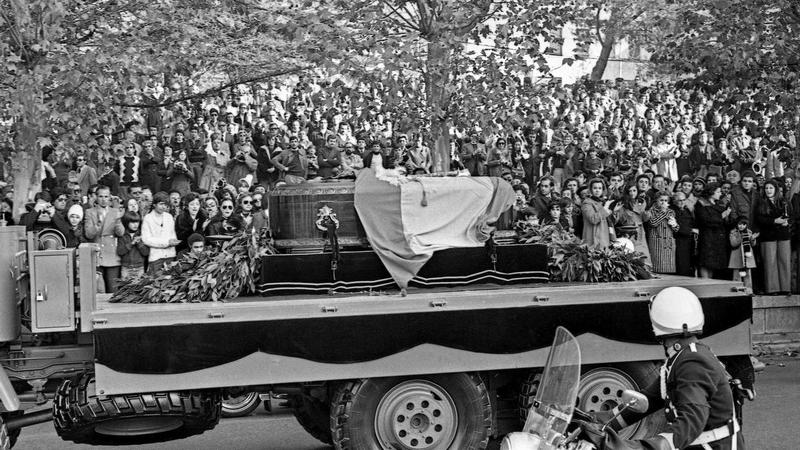 Franco ens enterrarà a tots