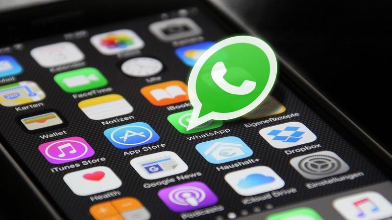 WhatsApp, l’Antitrust: “Meta sospenda l’esclusione Chatbot IA ai concorrenti”. La reazione: “Decisione infondata”