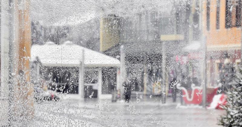 Snijeg već pada diljem Hrvatske, ali pravo iznenađenje stiže večeras: Evo što kaže najnovija prognoza Snijeg već pada diljem Hrvatske, ali pravo iznenađenje stiže večeras: Evo što kaže najnovija prognoza