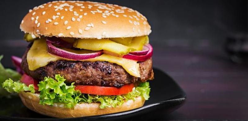 Se é mais rápido fazer em casa, por que o hambúrguer é campeão do delivery?