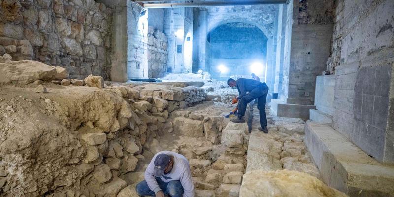 Mauer, Vorwurf, Erdgas