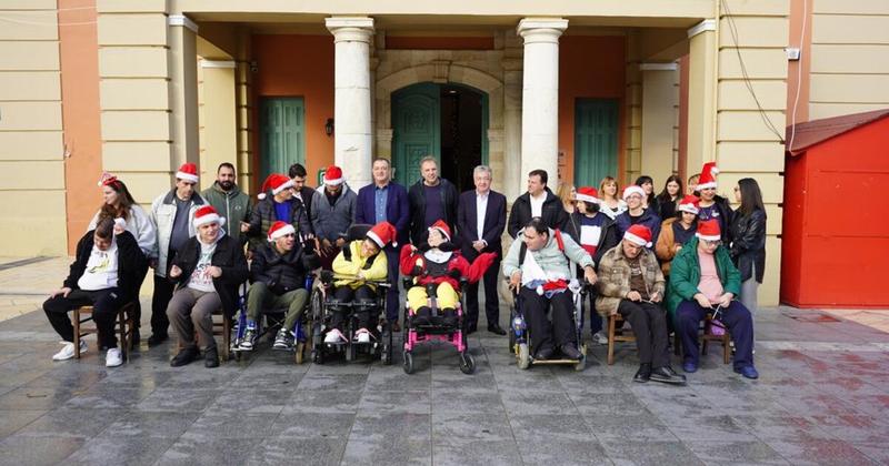 Χριστουγεννιάτικα κάλαντα και μελωδίες στην Περιφέρεια Κρήτης
