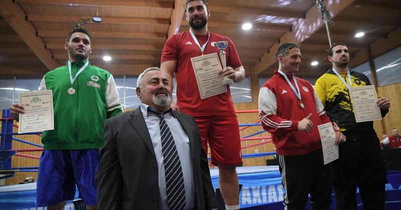 Πυγμαχία Υπερβαρέων Βαρών: Ο τίτλος στην Κρήτη - Πρωταθλητής Ελλάδος ο Ρεθεμνιώτης Στέλιος Τζωρτζινάκης