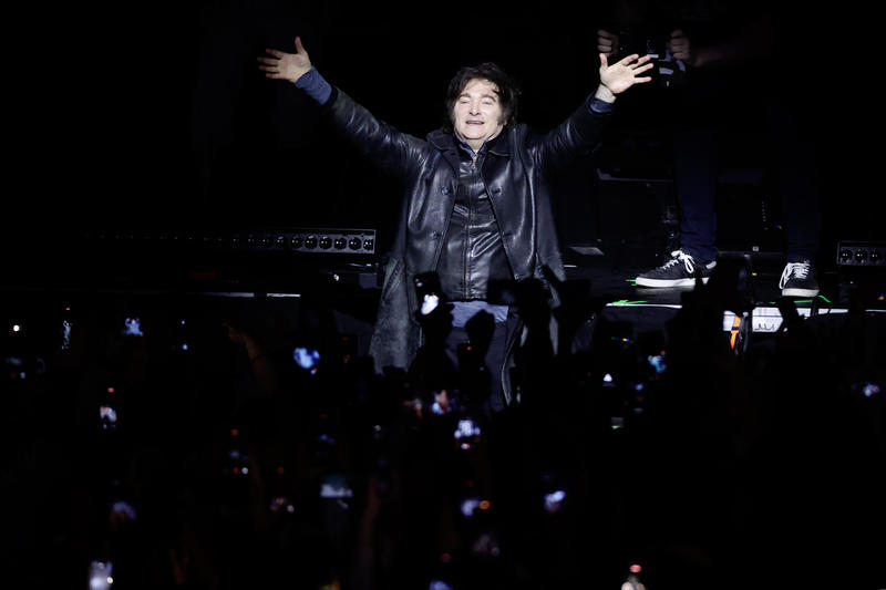 Milei lidera imagen presidencial en Suramérica, pero todos cierran el año con alto rechazo