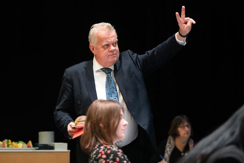 Høgre må finne ut om dei vil bli likare Frp. Det spørst om erfaringane frå Stavanger freistar