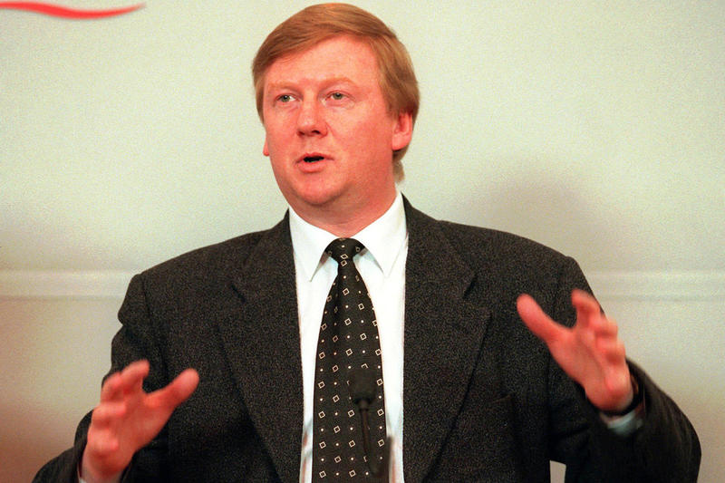 Вор за правое дело: как Анатолий Чубайс обескровливал российскую экономику