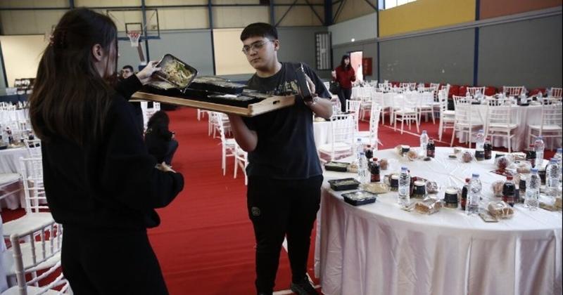 Χριστουγεννιάτικο Γεύμα Αγάπης από τον Δήμο Αθηναίων