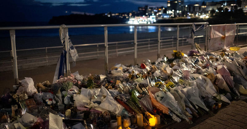 Christmas celebrations muted at Bondi as Australians grieve after deadly shooting
