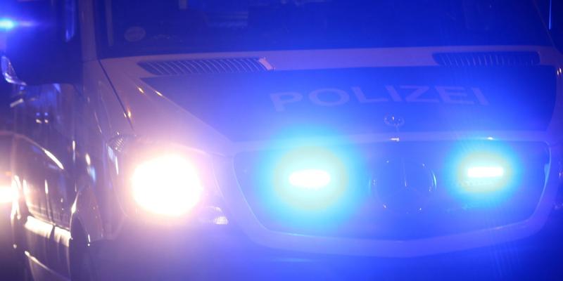 Zwei Tote bei Attacke mit Auto und Messer