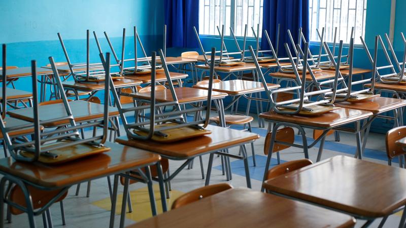 Cuando el aula se vacía: despidos, rotación y el costo humano de la educación en Chile