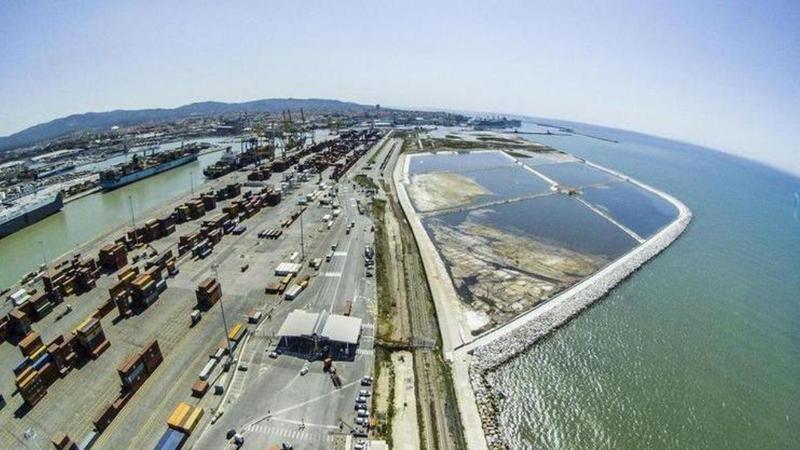 Livorno, Darsena Europa: lavori finiti in anticipo – Completati i primi 80mila metri quadrati della vasca di colmata