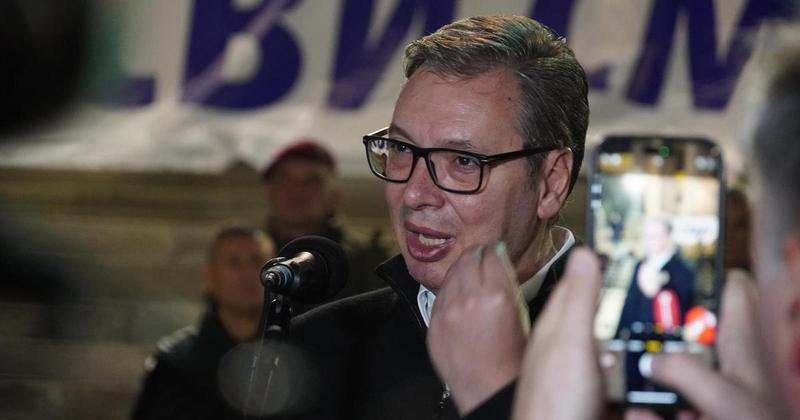 Vučića zabrinulo naoružavanje: Stotine novih vozila, osamnaest novih Cezara, zrakoplovi, protuzračna sredstva. Protiv koga?