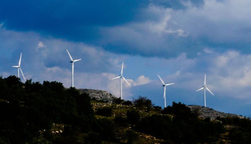 Όταν η πράσινη ενέργεια πετιέται στα σκουπίδια και ο λογαριασμός πάει στον καταναλωτή Όταν η πράσινη ενέργεια πετιέται στα σκουπίδια και ο λογαριασμός πάει στον καταναλωτή