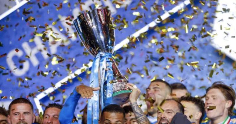 Fatevene una ragione, Antonio sa parlare solo con i successi Fatevene una ragione, Antonio sa parlare solo con i successi