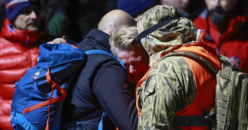 Ispovijest lovca koji je pronašao 11-godišnjaka u Baranji: 'Bio sam u šoku. Samo sam mu rekao da se ne boji' Ispovijest lovca koji je pronašao 11-godišnjaka u Baranji: 'Bio sam u šoku. Samo sam mu rekao da se ne boji'