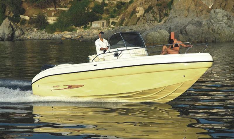 Livornese affonda col motoscafo: «Hanno lasciato aperta una falla» – Ditta condannata a risarcire