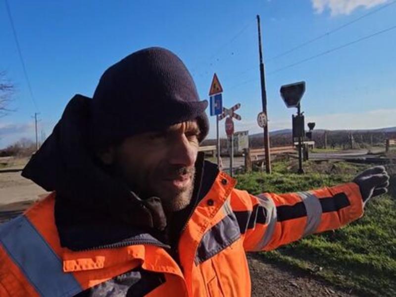 Умряха жена ми и дъщеричката, влакът направо ни помете, плаче Стефан от Сливен