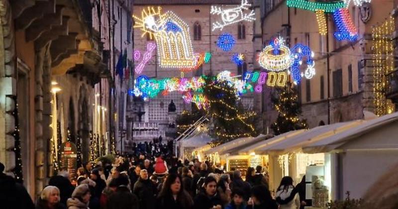 L'Umbria tra le mete più gettonate per Capodanno: prenotazioni quasi al 100% secondo Vamonos Viaggi