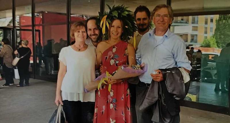 Sauro e Lucia salutano, dopo 33 anni chiudono la macelleria a Copparo