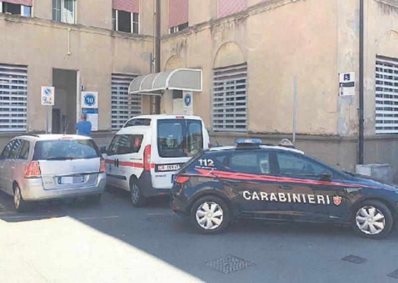 Livorno, donna di 41 anni si toglie la vita in psichiatria: aperta un'inchiesta