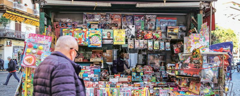 Giornali comprati, usati e adesso svenduti