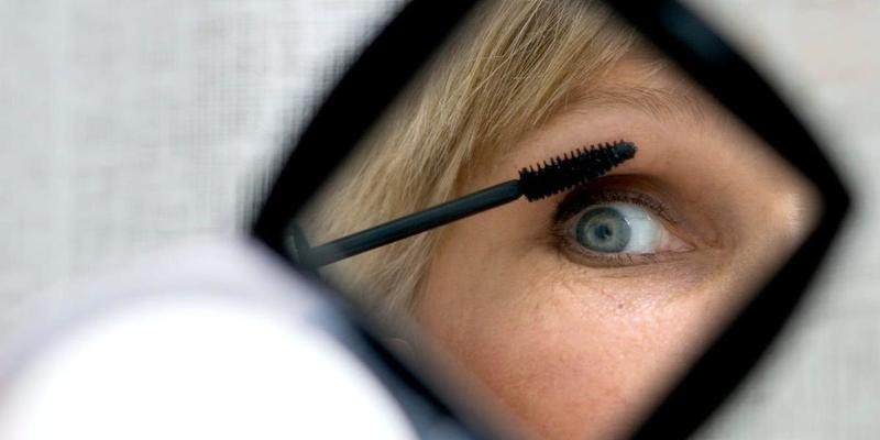 Spegelns historia rymmer både galenskap och fulhet Spegelns historia rymmer både galenskap och fulhet