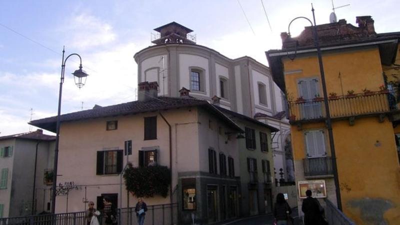 Ponte San Pietro, sassi sulle auto e schiamazzi. Il sindaco: «Segnalate subito»