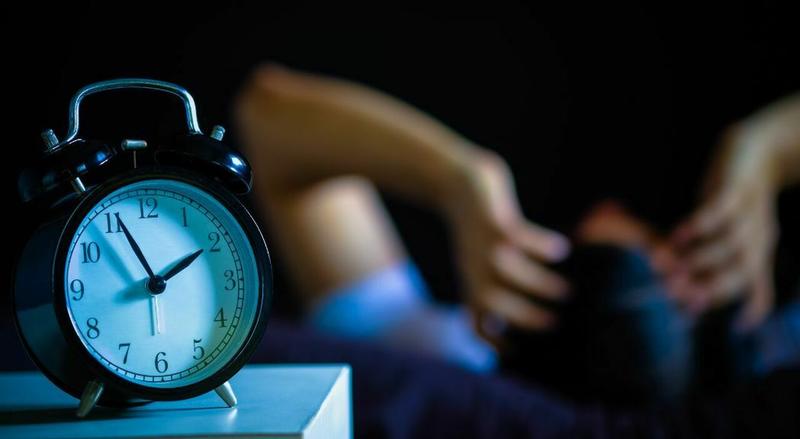 Dormire male, come la carenza di sonno depreda i muscoli e ci rende più deboli
