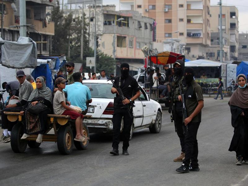 I pacifisti col lanciarazzi