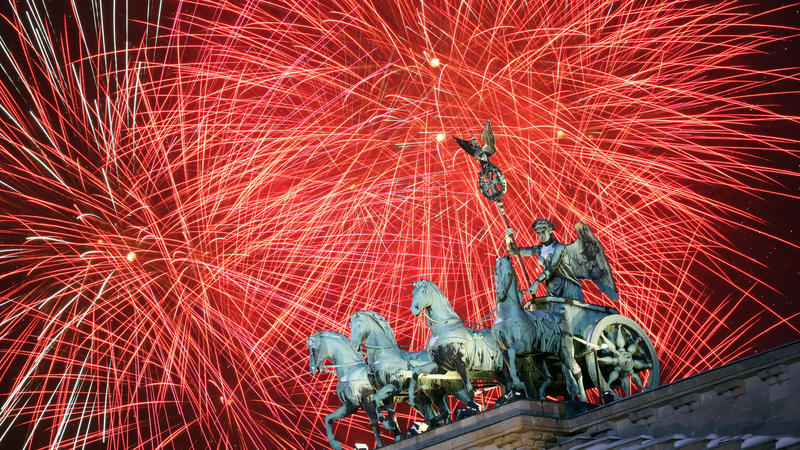 Meinung | Silvester-Kracher: Privates Feuerwerk verbieten Meinung | Silvester-Kracher: Privates Feuerwerk verbieten