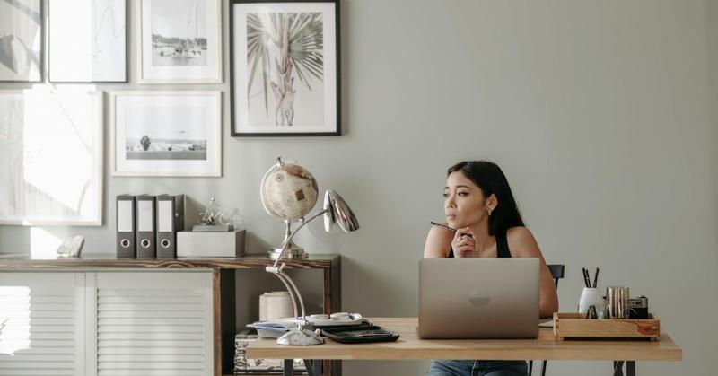 Unlock Workday Calm Through Intuition