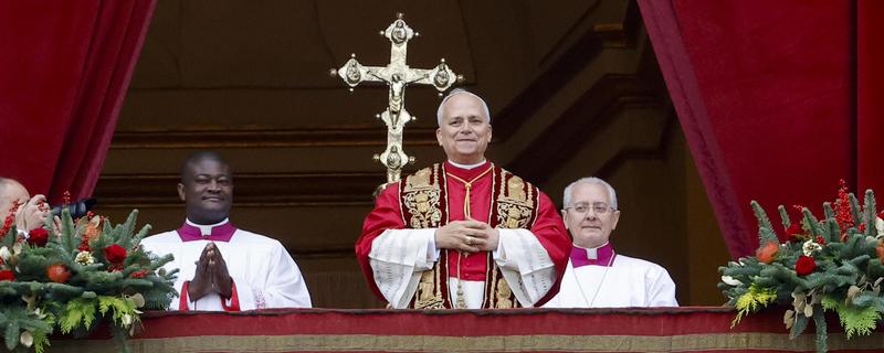 Leone XIV, il Papa del nostro tempo. Ecco perché Treccani lo ha scelto come personaggio dell’anno