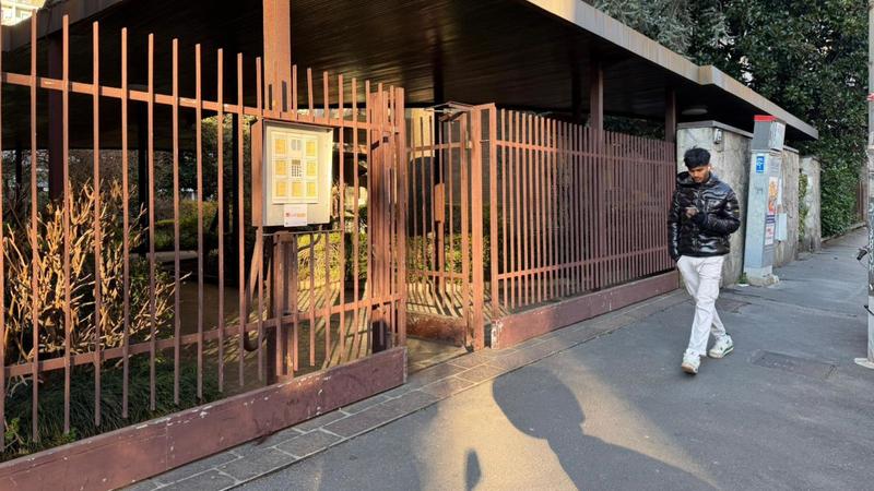 “Mio marito è morto”: Carlo Luigi Montalbetti, 72 anni, trovato senza vita sul divano: 4 giorni prima aveva denunciato la moglie per maltrattamenti