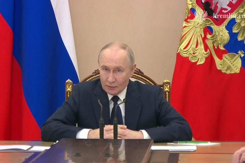 Путин заявил Трампу о пересмотре российской позиции по ранее достигнутым договорённостям в контексте украинского урегулирования Путин заявил Трампу о пересмотре российской позиции по ранее достигнутым договорённостям в контексте украинского урегулирования