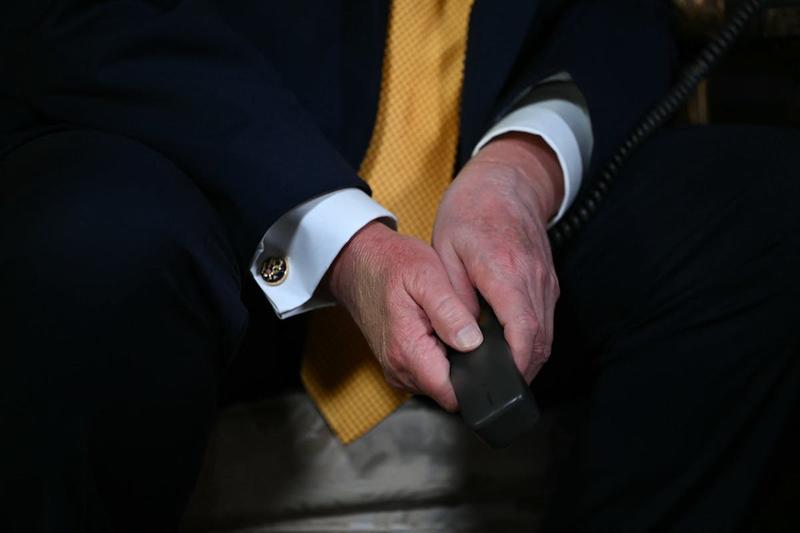 Trump’s Mystery Bruise Spreads to His Other Hand