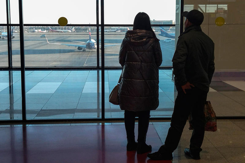 8 миллионов россиян не смогут выехать из страны на новогодние праздники: что делать, если на вас долги, о которых вы узнали только на границе 8 миллионов россиян не смогут выехать из страны на новогодние праздники: что делать, если на вас долги, о которых вы узнали только на границе