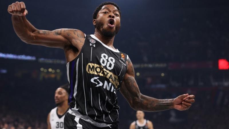 Tajrik Džons dogovorio uslove sa crveno-belima, ali Olimpijakos ne želi da ulazi u „rat“