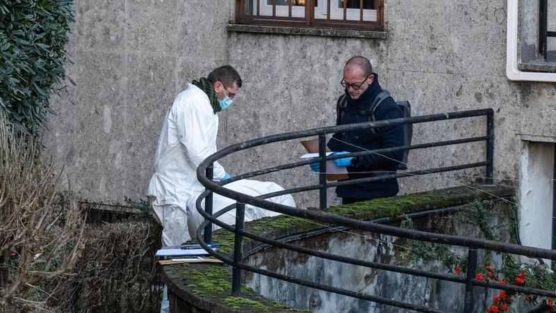 Donna uccisa in via Paruta, il mistero è doppio: ma il probabile assassino è stato ripreso dalle telecamere