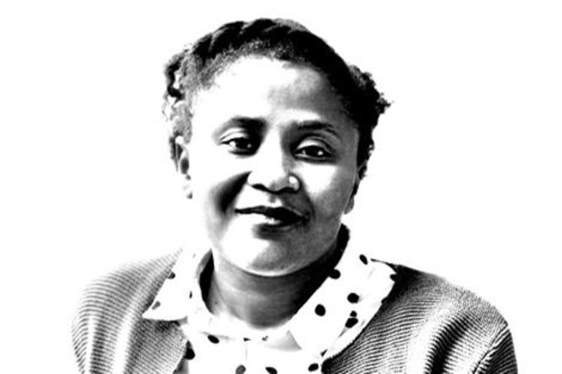 Cette semaine, Touhfat Mouhtare s’appuie sur la caricature par Charlie Hebdo de l’activiste Rokhaya Diallo pour parler de la notion de charge raciale et rappeler que toute haine envers l’autre trouve sa source dans une haine de soi-même. Cette semaine, Touhfat Mouhtare s’appuie sur la caricature par Charlie Hebdo de l’activiste Rokhaya Diallo pour parler de la notion de charge raciale et rappeler que toute haine envers l’autre trouve sa source dans une haine de soi-même.