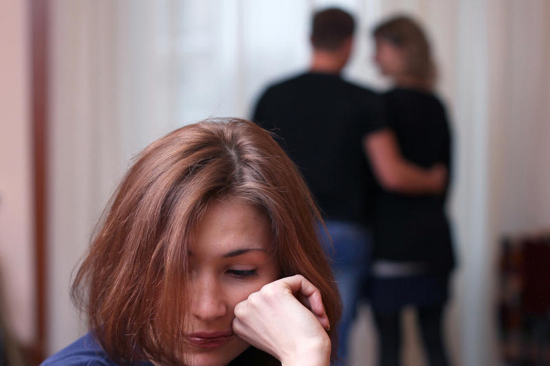 «Как использовать Новый год, чтобы чужой муж стал твоим»: по соцсетям разлетается аморальная инструкция для любовниц