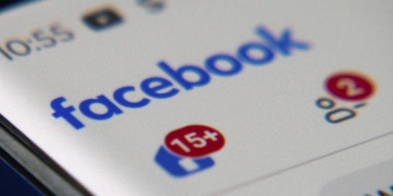 Vorwurf gegen Facebook: Beiträge feiern Mord an Juden und bleiben online