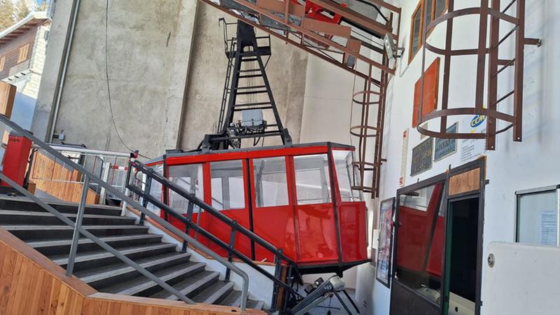 Incidente alla funivia del Monte Moro di Macugnaga: quattro feriti. Evacuati in elicottero un centinaio di turisti bloccati